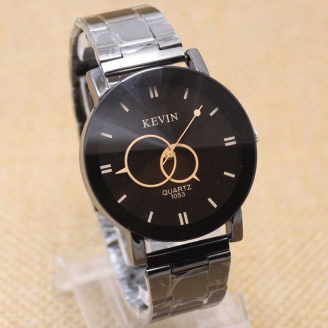 Online couple outlet watch shopping